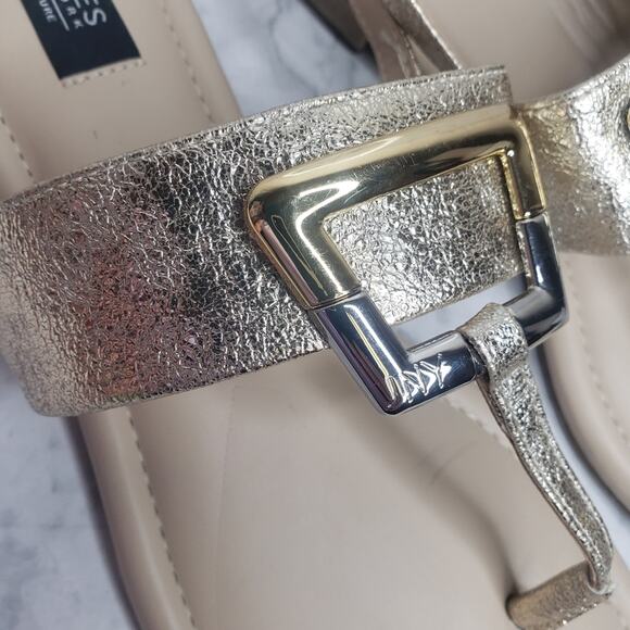 Jones New York blee gold metallic thong  sandals size 9M Wmns used - Picture 3 of 6